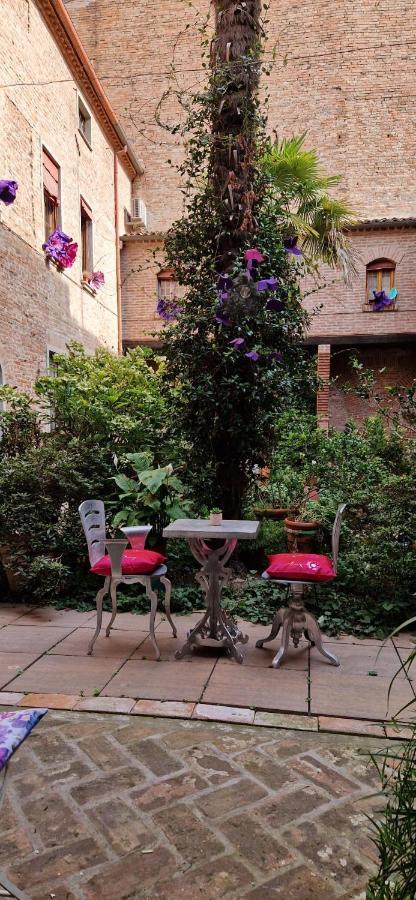 Il Giardino Segreto Apartment Ferrara Luaran gambar