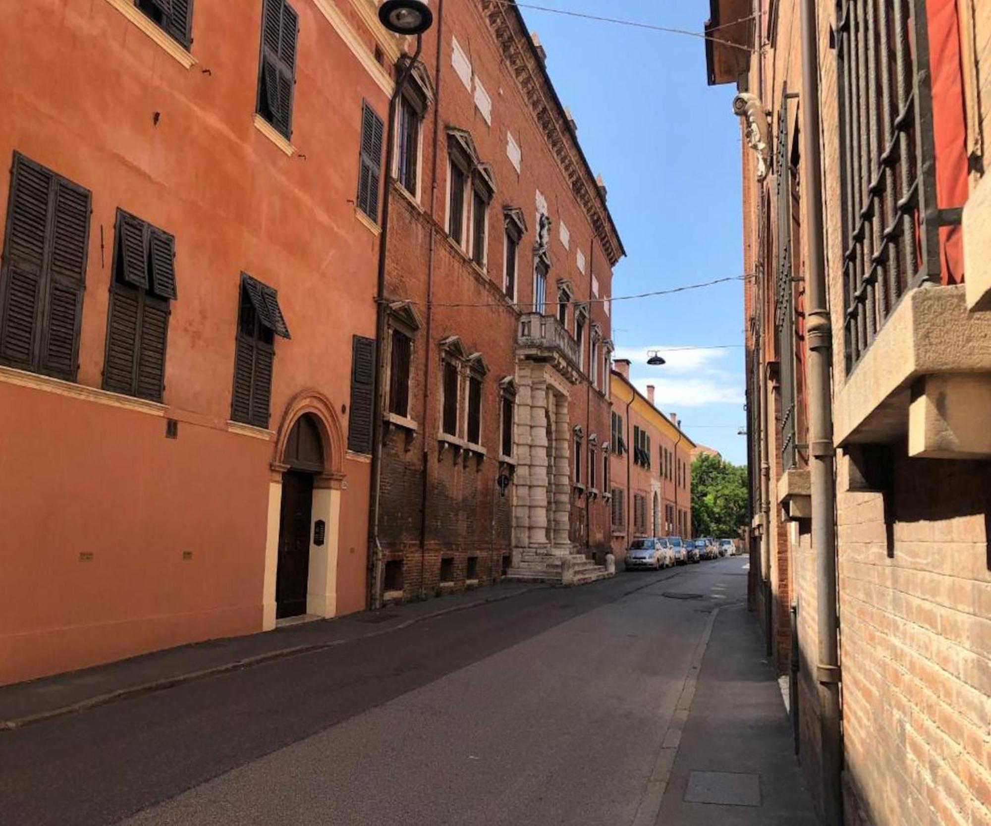 Il Giardino Segreto Apartment Ferrara Luaran gambar
